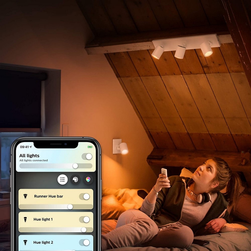 Philips - LED Stmievateľné bodové svietidlo Hue RUNNER 1xGU10/4,2W/230V 2200-6500K + diaľkové ovládanie biela