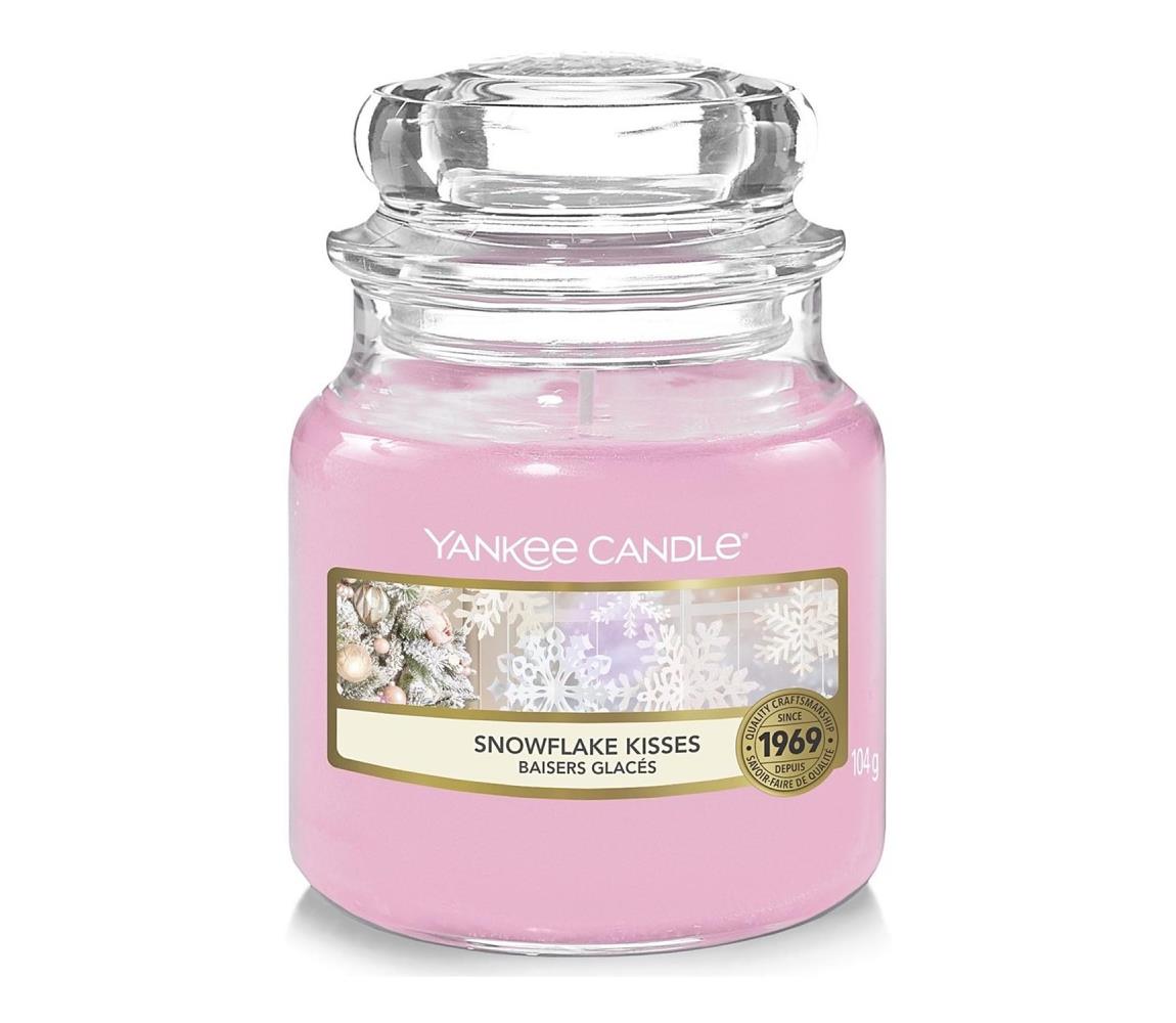 Yankee Candle Yankee Candle - Vonná sviečka SNOWFLAKE KISSES malá 104g 20-30 hod. 